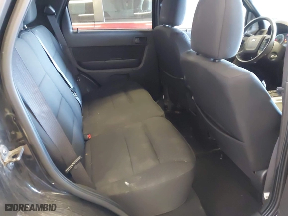 2010 Ford Escape XLT with VIN 1FMCU9D74AKB19040, listed as a IAAI auction lot 41868821 with 201,434 mi miles. Bid and sale history available at carsss.com. Image 8.