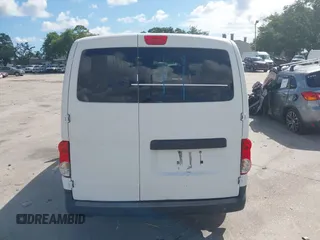 2015 Nissan NV200 SV z VIN 3N6CM0KN2FK710073, wystawiony jako IAAI lot #42267598 z przebiegiem 57 329 mil mil oraz . Historia ofert i sprzedaży dostępna na DreamBid. Obrazek 16.