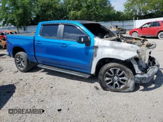 2022 Chevrolet Silverado 1500 RST with VIN 1GCUDEET5NZ540727, listed as a Copart auction lot 67446294 with Not Provided miles and Salvage Title. Bid and sale history available at DreamBid. Image 4.
