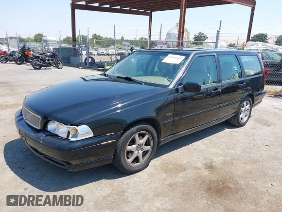 1998 Volvo V70 GLT with VIN YV1LW5676W2400102, listed as a IAAI auction lot 42654549 with 121,159 mi miles and . Bid and sale history available at DreamBid. Image 2.