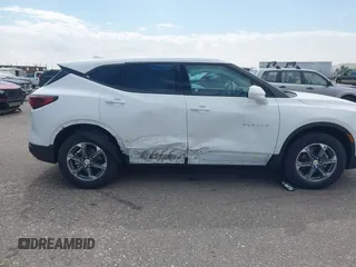 2025 Chevrolet Blazer LT с VIN 3GNKBHR49SS210008, выставлен на аукционе IAAI как лот 42567029 с пробегом 125 миль миль и . История ставок и продаж доступна на DreamBid. Изображение 6.
