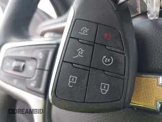 2023 Chevrolet Suburban Premier z VIN 1GNSKFKD2PR266705, wystawiony jako IAAI lot #42578313 z przebiegiem Nie podano mil oraz . Historia ofert i sprzedaży dostępna na DreamBid. Obrazek 11.
