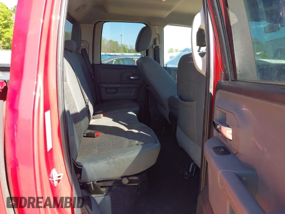 2017 Ram 1500 SLT z VIN 1C6RR6GG5HS678804, wystawiony jako IAAI lot #42050344 z przebiegiem 210 987 mil mil oraz . Historia ofert i sprzedaży dostępna na DreamBid. Obrazek 8.