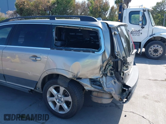 2011 Volvo XC70 3.2L with VIN YV4940BZ0B1095869, listed as a IAAI auction lot 42152626 with 133,696 mi miles and . Bid and sale history available at DreamBid. Image 6.