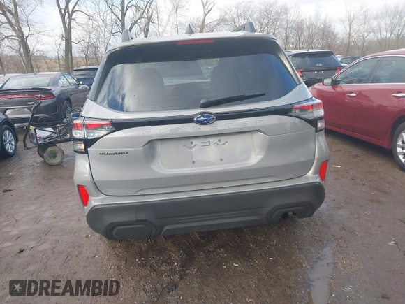 2025 Subaru Forester Premium z VIN JF2SLDDC1SH455666, wystawiony jako IAAI lot #41495573 z przebiegiem 4 383 mil mil oraz . Historia ofert i sprzedaży dostępna na DreamBid. Obrazek 16.