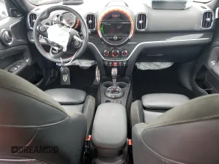 2017 MINI Countryman Cooper S z VIN WMZYT3C39H3D98632, wystawiony jako Copart lot #57314325 z przebiegiem 32 339 mil mil oraz Szkoda całkowita • Salvage title. Historia ofert i sprzedaży dostępna na DreamBid. Obrazek 8.