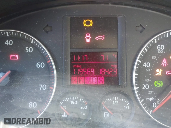 2006 Volkswagen Jetta 2.5L z VIN 3VWRF71K56M703871, wystawiony jako IAAI lot #41667114 z przebiegiem 119 569 mil mil oraz . Historia ofert i sprzedaży dostępna na DreamBid. Obrazek 7.