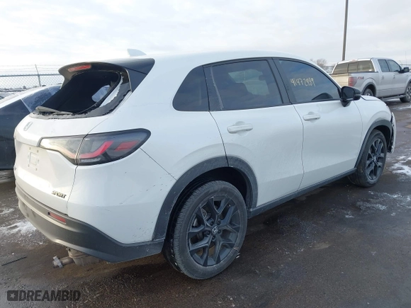 2023 Honda HR-V Sport with VIN 3CZRZ2H56PM723362, listed as a IAAI auction lot 41472989 with 30,133 mi miles. Bid and sale history available at carsss.com. Image 4.