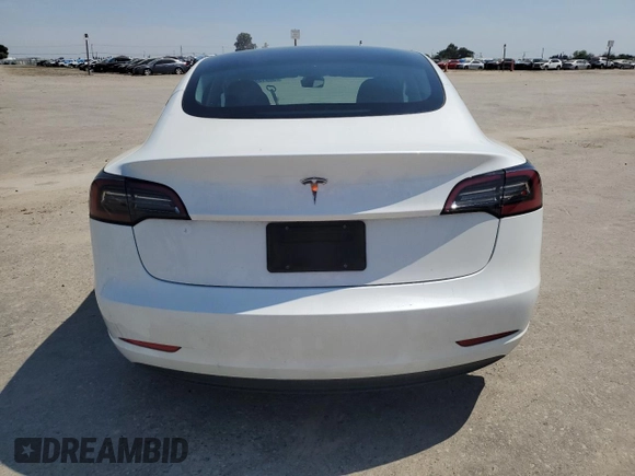 2023 Tesla Model 3 z VIN 5YJ3E1EA1PF684526, wystawiony jako Copart lot #50915345 z przebiegiem 14 109 mil mil oraz Szkoda całkowita • Salvage title. Historia ofert i sprzedaży dostępna na DreamBid. Obrazek 6.