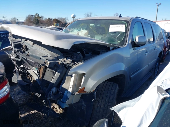 2007 Chevrolet Suburban LT with VIN 1GNFK16327J351287, listed as a IAAI auction lot 38288423 with 152,511 mi miles. Bid and sale history available at carsss.com. Image 17.