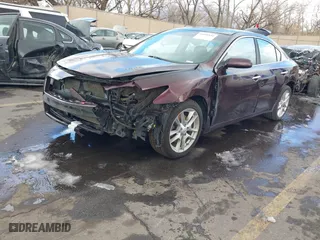2014 Nissan Maxima 3.5 SV w/Sport Pkg with VIN 1N4AA5AP4EC458453, listed as a IAAI auction lot 41818852 with 146,501 mi miles. Bid and sale history available at carsss.com. Image 2.