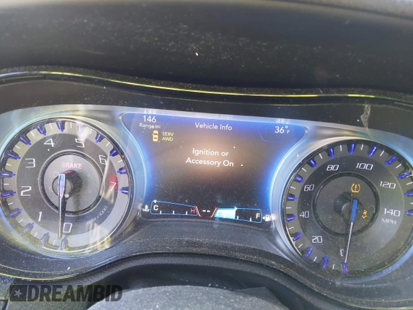 2016 Chrysler 300 S z VIN 2C3CCAGG4GH287737, wystawiony jako IAAI lot #41299711 z przebiegiem Nie podano mil oraz . Historia ofert i sprzedaży dostępna na DreamBid. Obrazek 7.