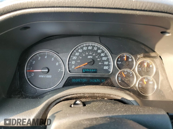 2004 GMC Envoy SLT with VIN 1GKDT13S942407244, listed as a Copart auction lot 70995064 with 162,676 mi miles and Salvage Title. Bid and sale history available at carsss.com. Image 9.
