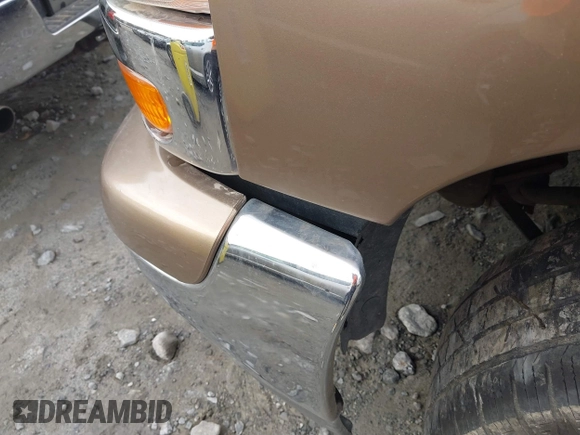 2003 GMC Yukon SLT with VIN 1GKEC13T73R126739, listed as a IAAI auction lot 41361906 with 166,748 mi miles. Bid and sale history available at carsss.com. Image 6.