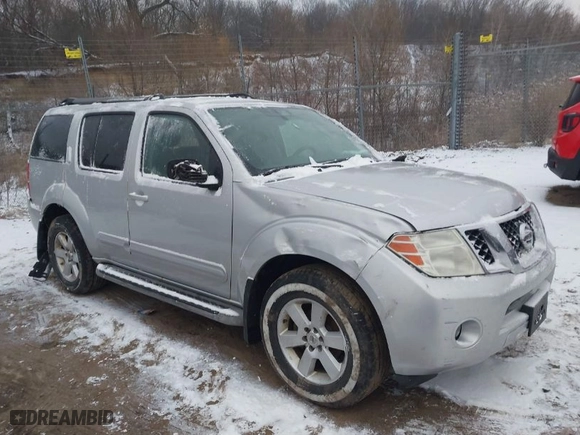 2010 Nissan Pathfinder SE with VIN 5N1AR1NB3AC607256, listed as a IAAI auction lot 41308001 with 194,457 mi miles. Bid and sale history available at carsss.com. Image 1.