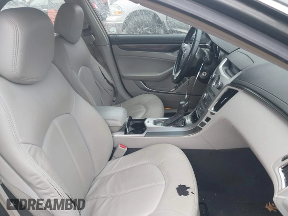 2011 Cadillac CTS z VIN 1G6DA5EY8B0155508, wystawiony jako IAAI lot #41548497 z przebiegiem 341 955 mil mil oraz . Historia ofert i sprzedaży dostępna na DreamBid. Obrazek 5.