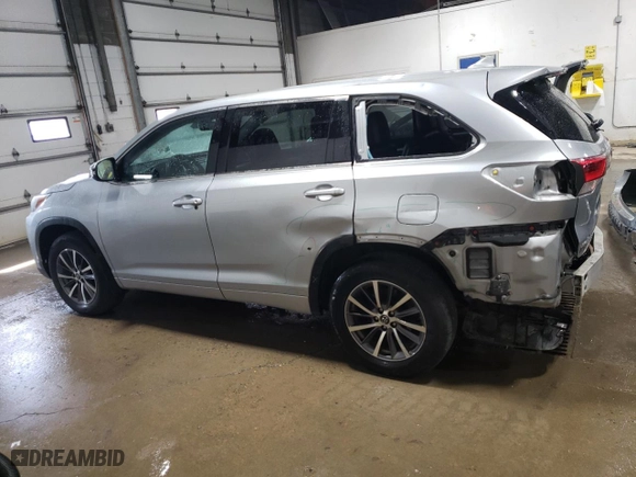 2017 Toyota Highlander XLE with VIN 5TDJZRFH7HS480171, listed as a Copart auction lot 51065085 with 107,334 mi miles and Salvage Title. Bid and sale history available at carsss.com. Image 2.