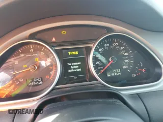 2015 Audi Q7 3.0T Premium Plus with VIN WA1LGAFEXFD032791, listed as a Copart auction lot 49024345 with 161,624 mi miles and Clean Title. Bid and sale history available at carsss.com. Image 9.