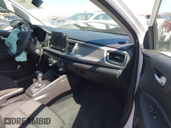 2022 Kia Rio LX with VIN 3KPA24AD0NE438118, listed as a IAAI auction lot 41790463 with 37,025 mi miles. Bid and sale history available at carsss.com. Image 5.