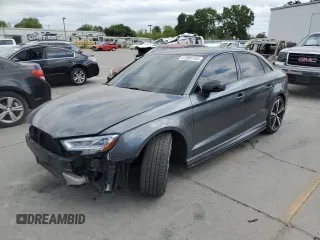 2018 Audi RS 3 z VIN WUABWGFF5J1904842, wystawiony jako Copart lot #51986144 z przebiegiem 48 485 mil mil oraz Szkody całkowita. Historia ofert i sprzedaży dostępna na DreamBid. Obrazek 1.