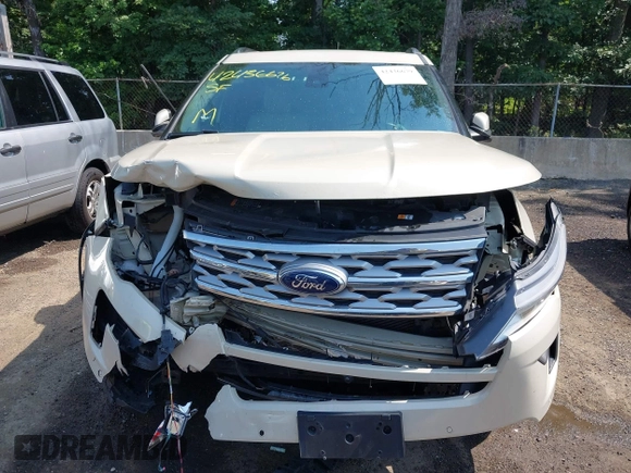 2018 Ford Explorer Limited z VIN 1FM5K8F87JGB05313, wystawiony jako IAAI lot #42436679 z przebiegiem 82 362 mil mil oraz . Historia ofert i sprzedaży dostępna na DreamBid. Obrazek 12.