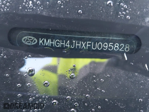 2015 Hyundai Equus Signature with VIN KMHGH4JHXFU095828, listed as a IAAI auction lot 41577881 with 173,663 mi miles and . Bid and sale history available at DreamBid. Image 9.