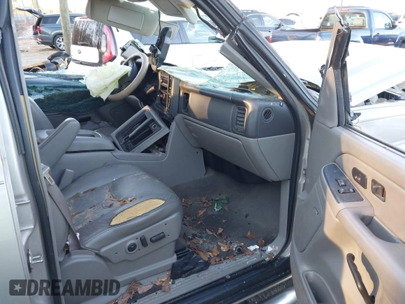 2005 Chevrolet Avalanche LS with VIN 3GNEC12Z75G229431, listed as a IAAI auction lot 41293938 with Not provided miles and . Bid and sale history available at DreamBid. Image 5.