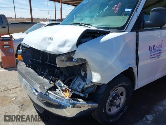 2013 Chevrolet Express Passenger LT with VIN 1GAZG1FG4D1149033, listed as a IAAI auction lot 41679269 with 204,020 mi miles and . Bid and sale history available at DreamBid. Image 6.