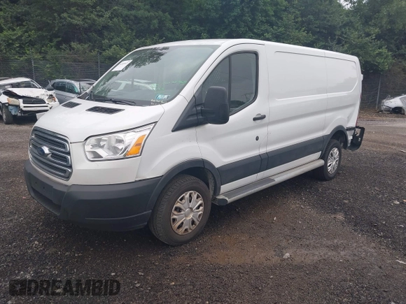 2019 Ford Transit z VIN 1FTYR1YM7KKB20309, wystawiony jako IAAI lot #42604821 z przebiegiem 42 413 mil mil oraz . Historia ofert i sprzedaży dostępna na DreamBid. Obrazek 2.