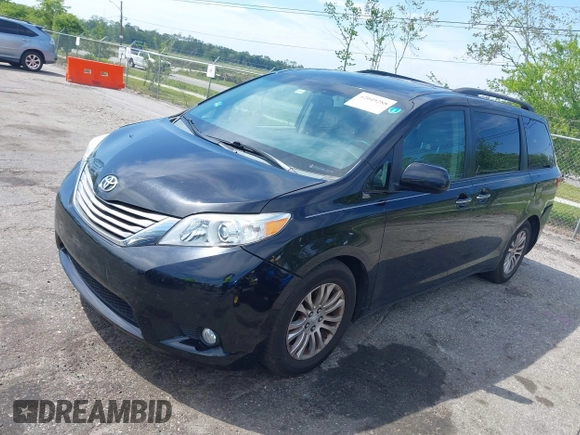 2015 Toyota Sienna XLE with VIN 5TDYK3DC9FS566344, listed as a IAAI auction lot 42049288 with 154,337 mi miles. Bid and sale history available at carsss.com. Image 17.