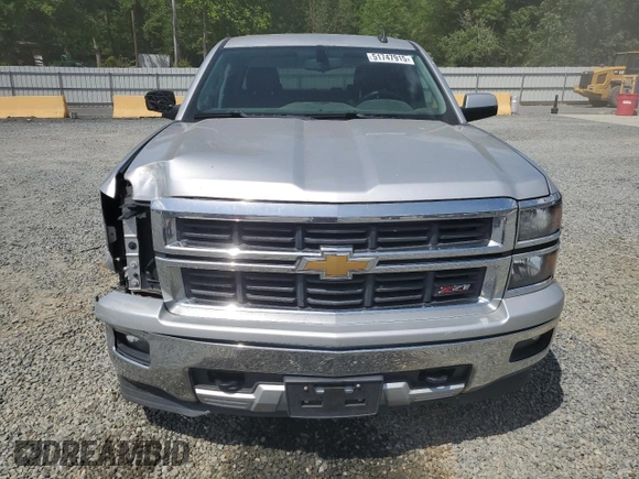 2015 Chevrolet Silverado 1500 LT with VIN 3GCUKREC4FG235301, listed as a Copart auction lot 51747915 with 179,033 mi miles and Salvage Title. Bid and sale history available at DreamBid. Image 5.