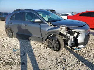2024 Kia Niro LX with VIN KNDCP3LE1R5178033, listed as a Copart auction lot 44206525 with 21,324 mi miles and Salvage Title. Bid and sale history available at carsss.com. Image 4.