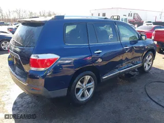 2011 Toyota Highlander Limited with VIN 5TDDK3EH9BS052416, listed as a IAAI auction lot 41843732 with NaN miles. Bid and sale history available at carsss.com. Image 4.