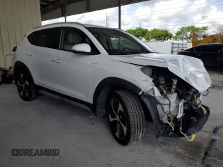 2018 Hyundai Tucson Sport z VIN KM8J33AL2JU728625, wystawiony jako Copart lot #57420345 z przebiegiem 29 487 mil mil oraz Szkoda całkowita • Salvage title. Historia ofert i sprzedaży dostępna na DreamBid. Obrazek 4.