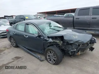 2020 Kia Optima LX z VIN 5XXGT4L39LG448999, wystawiony jako IAAI lot #41620968 z przebiegiem 69 431 mil mil oraz . Historia ofert i sprzedaży dostępna na DreamBid. Obrazek 1.