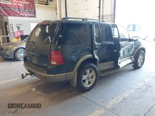2004 Ford Explorer z VIN 1FMZU84WX4UA32084, wystawiony jako IAAI lot #41958563 z przebiegiem 229 924 mil mil oraz . Historia ofert i sprzedaży dostępna na DreamBid. Obrazek 4.