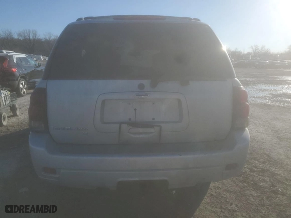 2007 Chevrolet TrailBlazer LT with VIN 1GNDS13SX72281227, listed as a Copart auction lot 42777895 with 219,058 mi miles and Salvage Title. Bid and sale history available at carsss.com. Image 6.