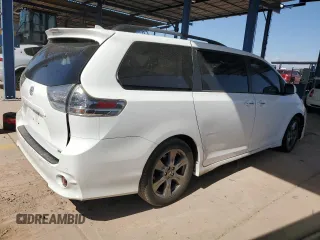 2019 Toyota Sienna SE z VIN 5TDXZ3DCXKS965992, wystawiony jako Copart lot #48266905 z przebiegiem 133 395 mil mil oraz Szkoda całkowita • Salvage title. Historia ofert i sprzedaży dostępna na DreamBid. Obrazek 3.