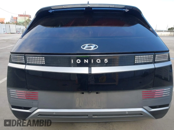 2024 Hyundai Ioniq 5 SEL z VIN KM8KN4DEXRU292121, wystawiony jako IAAI lot #42134633 z przebiegiem 9 266 mil mil oraz . Historia ofert i sprzedaży dostępna na DreamBid. Obrazek 17.