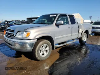 2000 Toyota Tundra Limited with VIN 5TBBT4814YS090937, listed as a Copart auction lot 43344505 with 113,710 mi miles and Salvage Title. Bid and sale history available at DreamBid. Image 1.