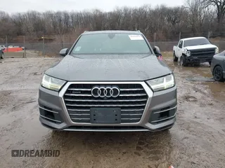 2017 Audi Q7 Premium Plus z VIN WA1LAAF78HD006485, wystawiony jako IAAI lot #41472079 z przebiegiem 175 699 mil mil oraz . Historia ofert i sprzedaży dostępna na DreamBid. Obrazek 12.