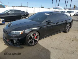 2023 Audi A5 Sportback S line Premium Plus z VIN WAUFACF56PA061138, wystawiony jako Copart lot #42176925 z przebiegiem 21 707 mil mil oraz Szkoda całkowita • Salvage title. Historia ofert i sprzedaży dostępna na DreamBid. Obrazek 1.