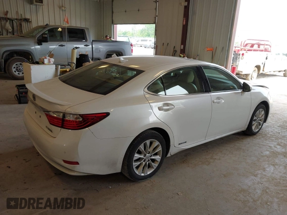 2014 Lexus ES 300h with VIN JTHBW1GG2E2067189, listed as a IAAI auction lot 42404843 with 182,798 mi miles and . Bid and sale history available at DreamBid. Image 4.
