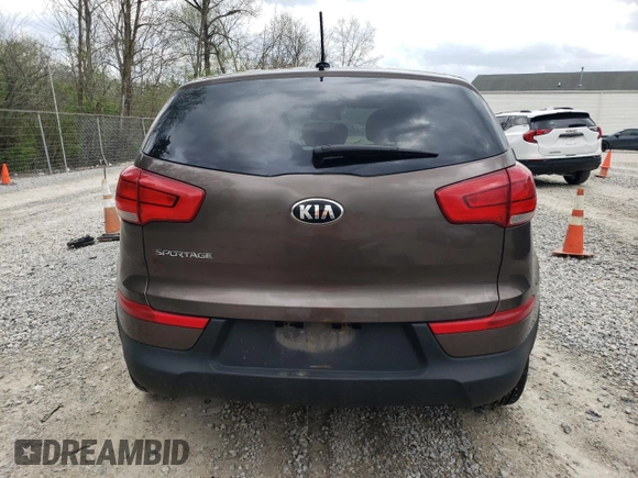 2015 Kia Sportage LX z VIN KNDPB3AC5F7728416, wystawiony jako Copart lot #54990375 z przebiegiem 194 934 mil mil oraz Czysty tytuł • Clean title. Historia ofert i sprzedaży dostępna na DreamBid. Obrazek 6.