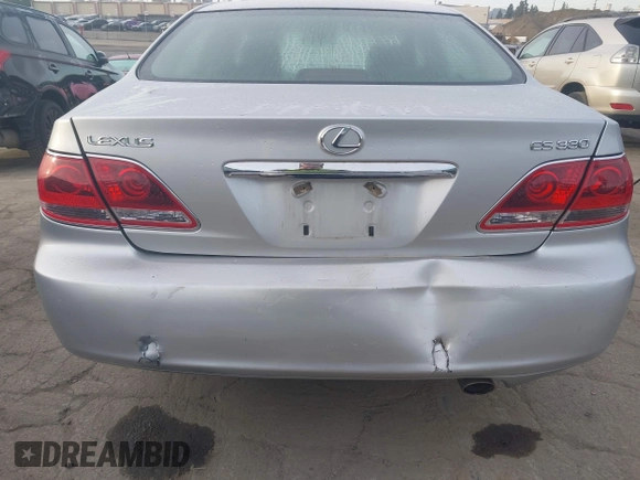 2005 Lexus ES 330 with VIN JTHBA30G355134384, listed as a IAAI auction lot 41895656 with 162,995 mi miles. Bid and sale history available at carsss.com. Image 16.