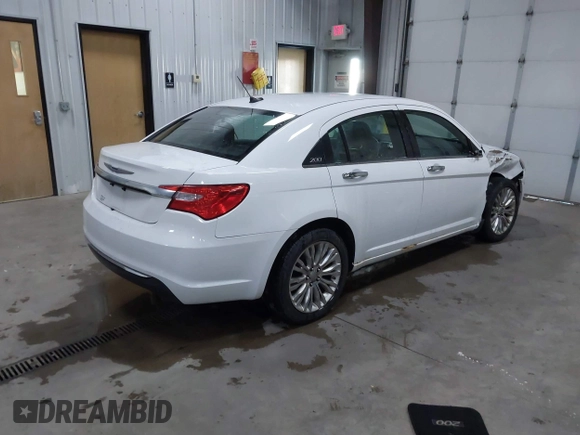 2011 Chrysler 200 Limited with VIN 1C3BC2FB6BN582927, listed as a IAAI auction lot 41015312 with 220,025 mi miles and . Bid and sale history available at DreamBid. Image 4.