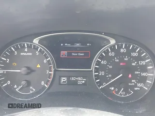 2014 Nissan Pathfinder Platinum with VIN 5N1AR2MM0EC698002, listed as a IAAI auction lot 42074374 with 130,490 mi miles. Bid and sale history available at carsss.com. Image 7.