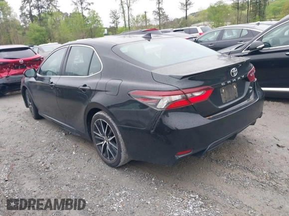 2021 Toyota Camry SE Nightshade with VIN 4T1G11AK2MU456447, listed as a IAAI auction lot 41973852 with 47,185 mi miles. Bid and sale history available at carsss.com. Image 3.