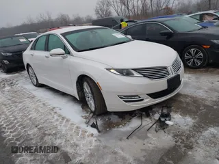 2016 Lincoln MKZ with VIN 3LN6L2G9XGR611001, listed as a IAAI auction lot 41556560 with 95,490 mi miles and . Bid and sale history available at DreamBid. Image 1.