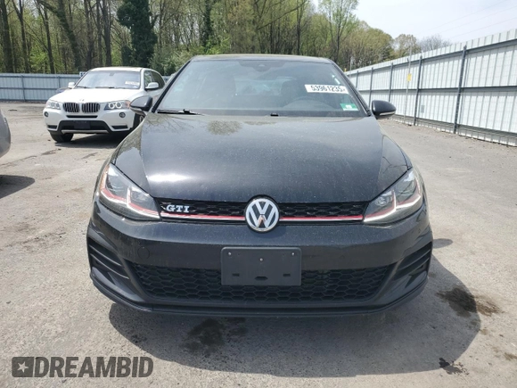 2018 Volkswagen GTI S z VIN 3VW547AU2JM288605, wystawiony jako Copart lot #53961235 z przebiegiem 121 304 mil mil oraz Szkoda całkowita • Salvage title. Historia ofert i sprzedaży dostępna na DreamBid. Obrazek 5.